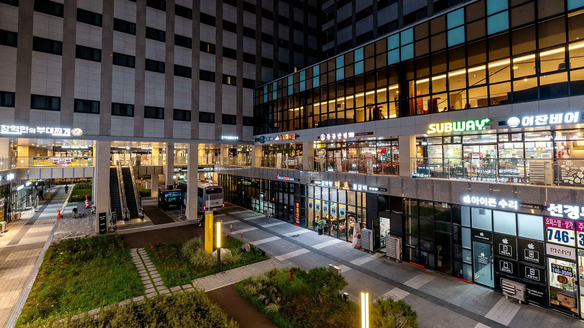 Howard Johnson By Wyndham Incheon Airport Hotel