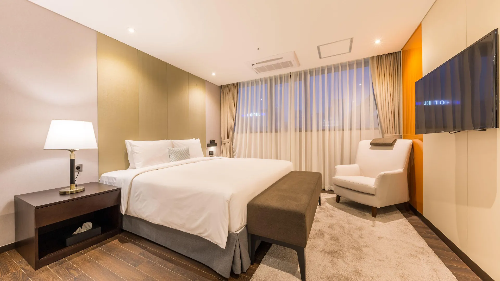 Howard Johnson By Wyndham Incheon Airport Korsel