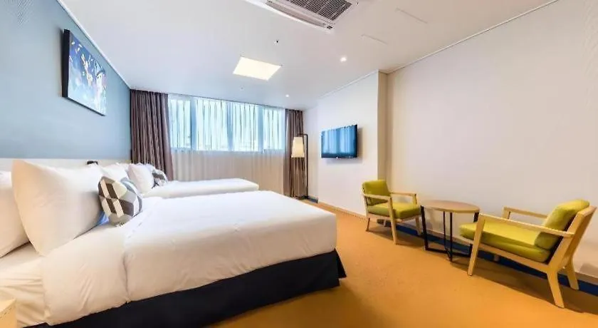 Howard Johnson By Wyndham Incheon Airport 4*,